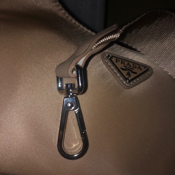 Beige prada - Picture 3 of 4